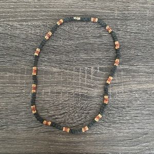 90s-00s style Men’s beaded necklace